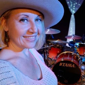 Meet your Posher, Sheila